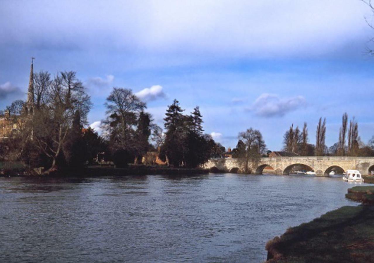 D&E Homestay Wallingford Exterior foto