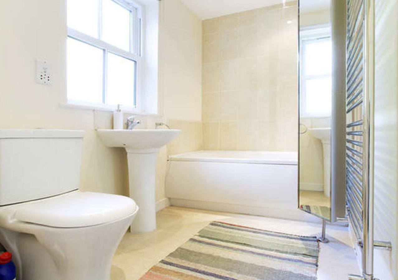 D&E Homestay Wallingford Exterior foto